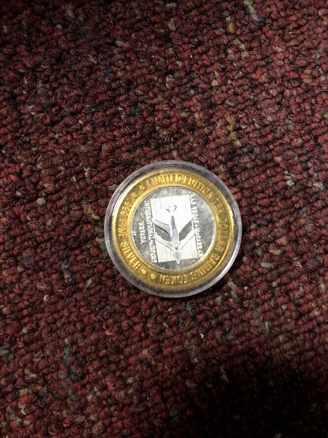 $10 .999 PURE SILVER CASINO STRIKE - LAS VEGAS NEVADA INTERNATIONAL AIRPORT