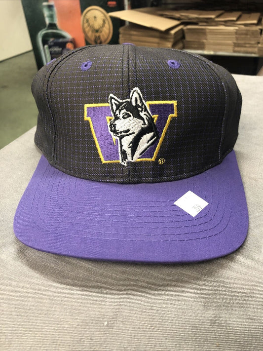 Washington Huskies Football Hat Purple Snapback Logo Seven 7
