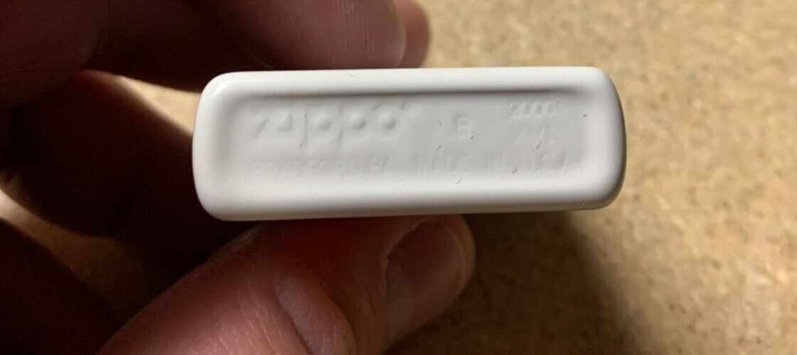 VINTAGE UNSTRUCK FLAMERITE Zippo "Chuka" CSA Images EXTREMELY RARE Blue/White