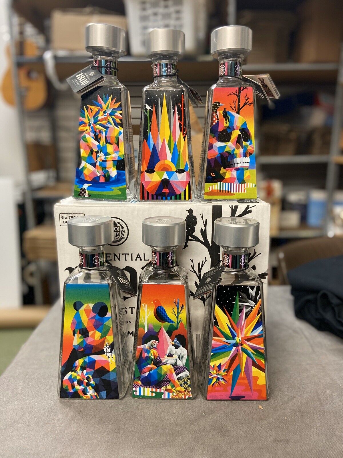 1800 Tequila Essential Artist Series OKUDA SAN MIGUEL Space Invader Star Lovers