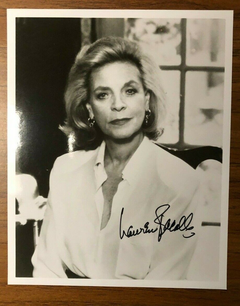 Autographed Photo Of Lauren Bacall 8x10 Broadway Bogart Classic Actress Icons