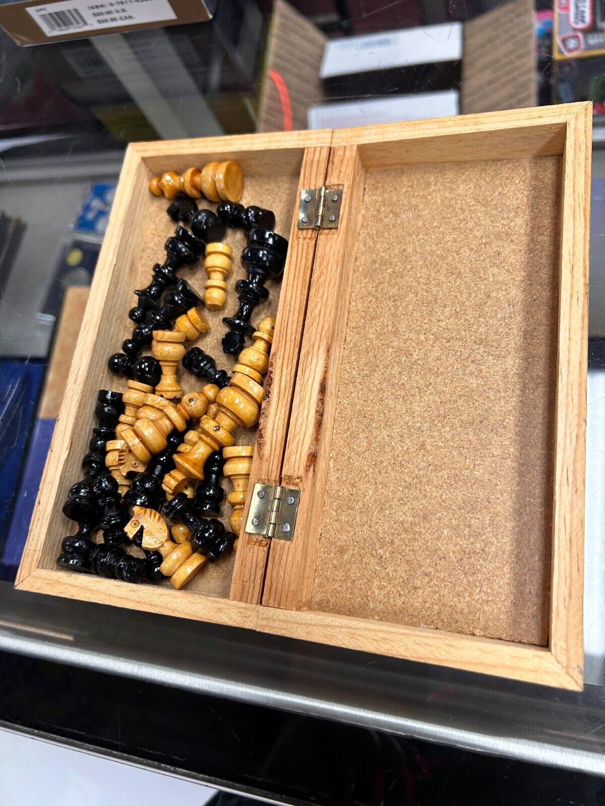 VINTAGE Wooden Chess/Backgammon Game Board With All Pieces Made In Mexico