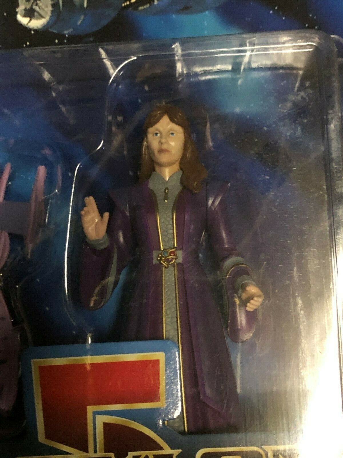 Babylon 5 - Ambassador Delenn -- Action Figure w/Minbari Flyer NIB Variant