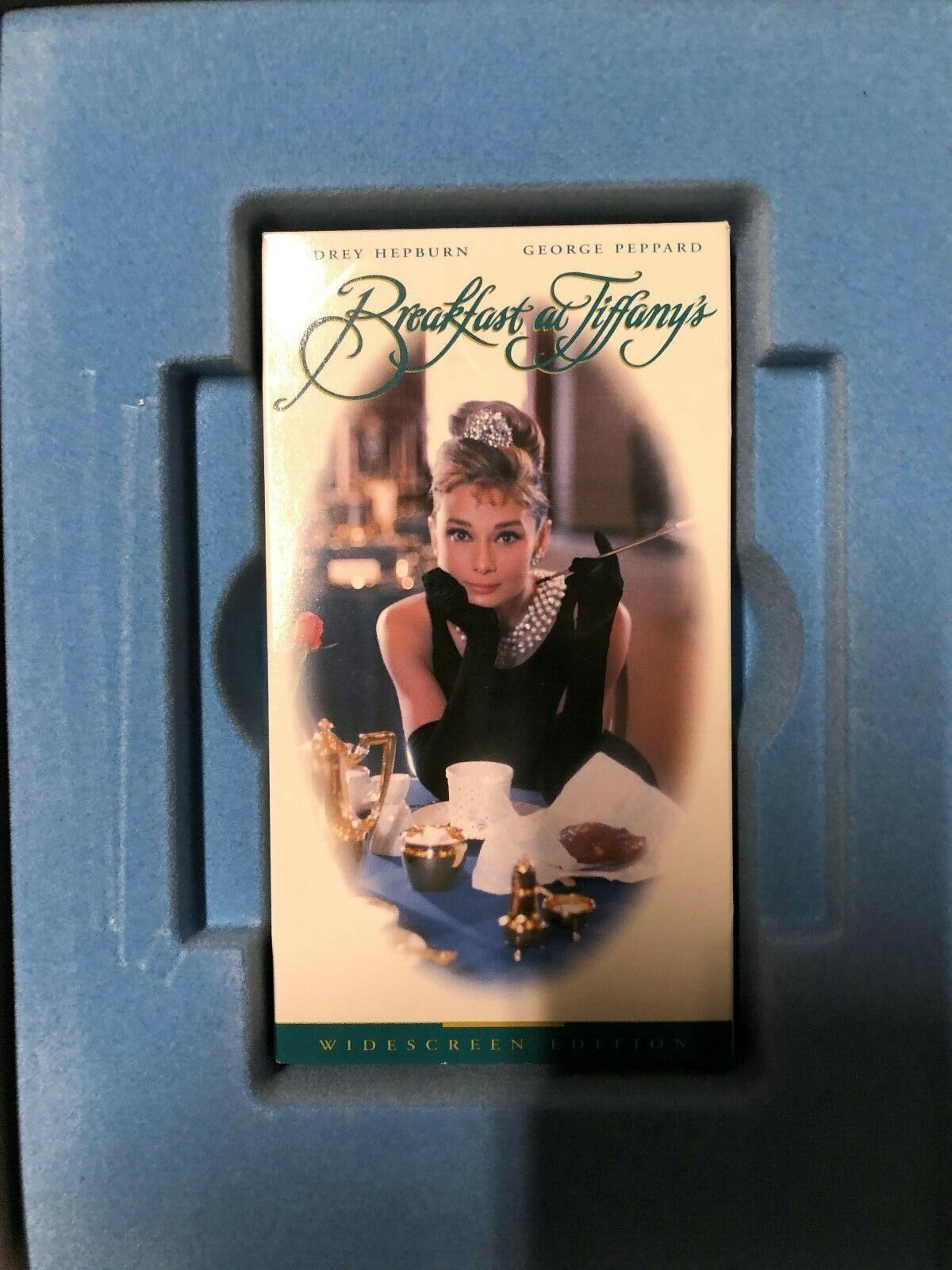 Breakfast At Tiffany's VHS + CD Box Set Paramount Script CD Pics Vintage