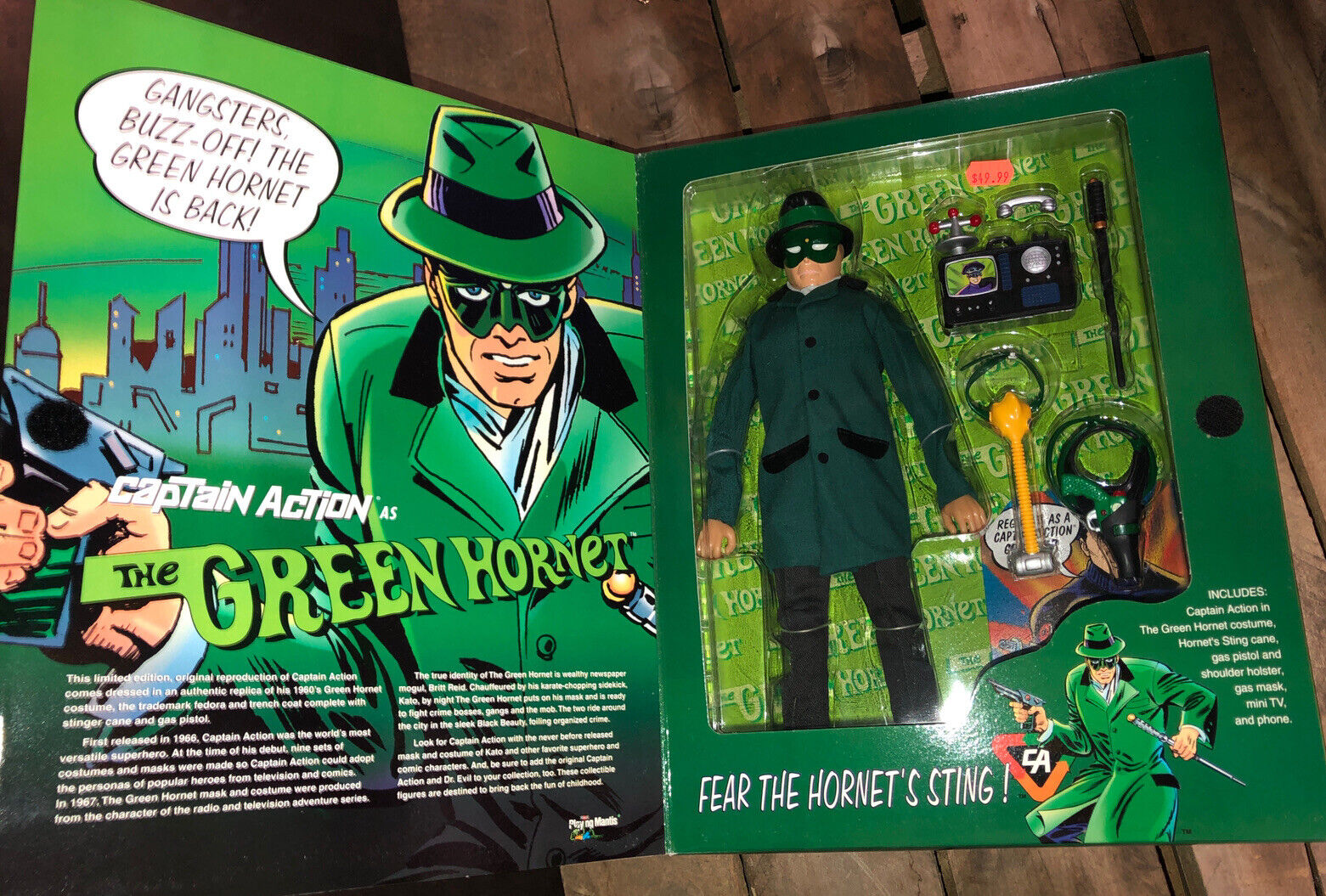 1998 CAPTAIN ACTION AS THE GREEN HORNET Playing Mantis KB TOYS EXCLUSIVE NIB