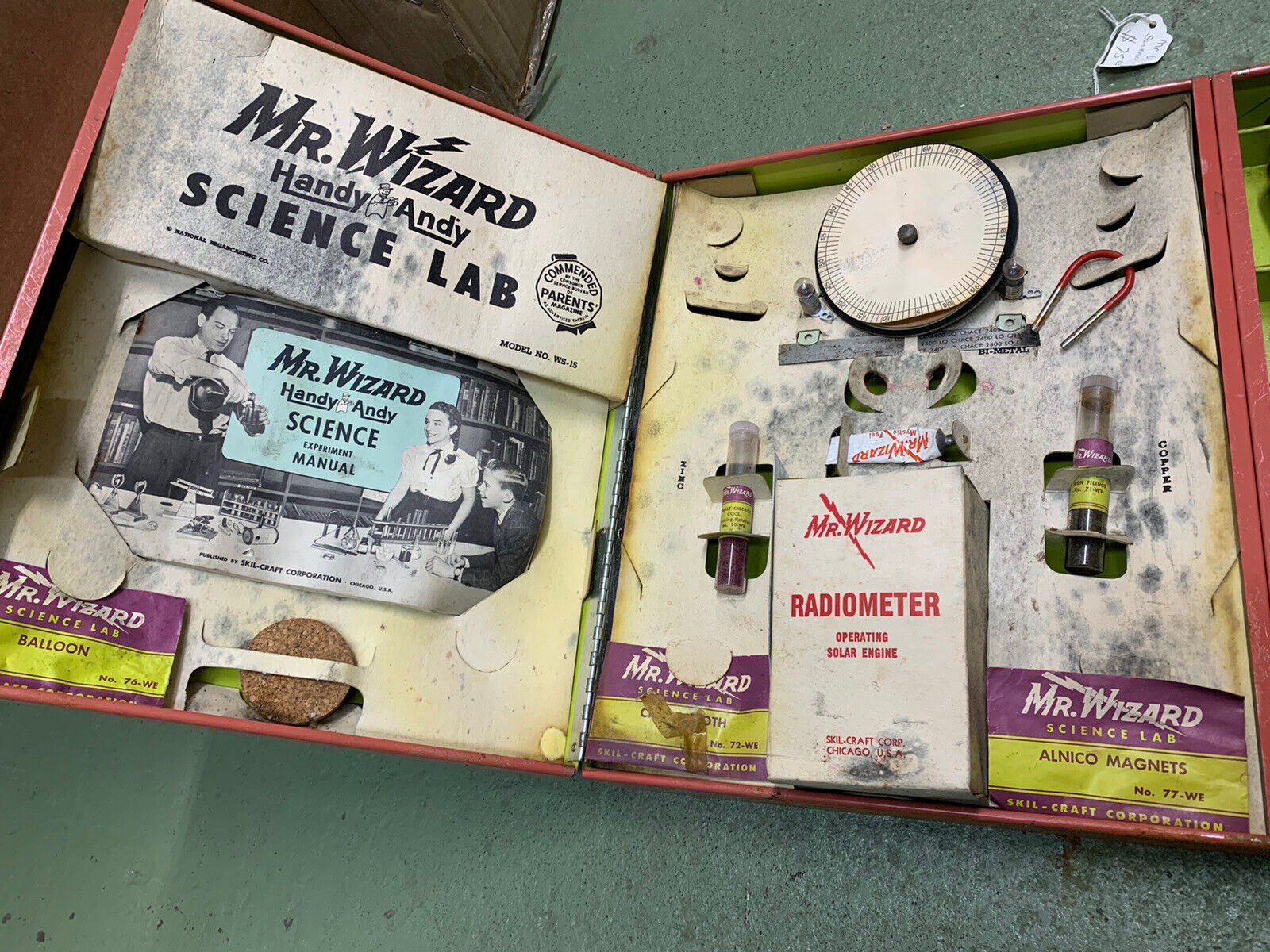 1950s Handy Andy Mr. Wizard Science Lab Super RARE! 