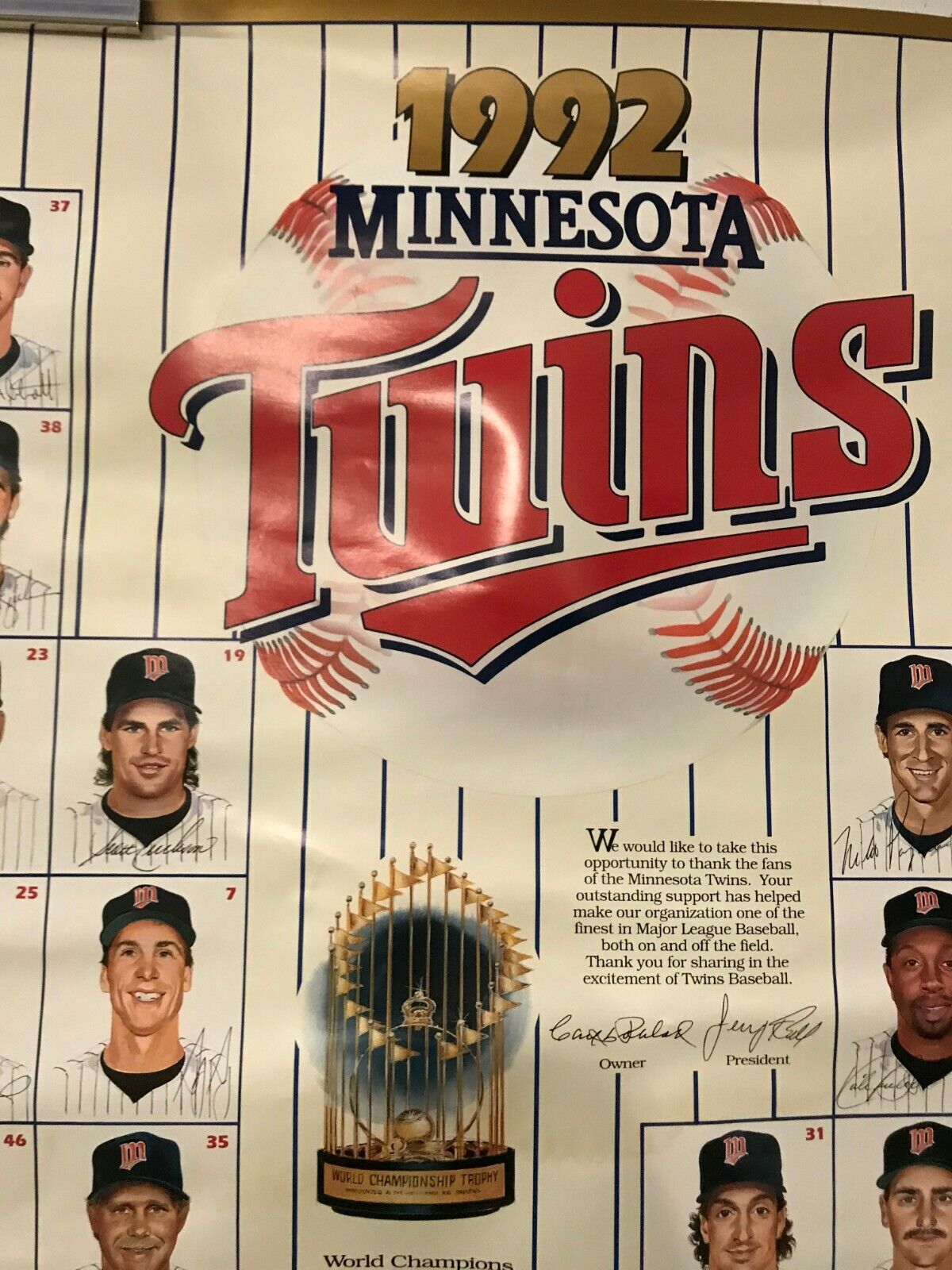 1992 Minnesota Twins 16x24 Team Poster Player Pictures Vintage Baseball Sports