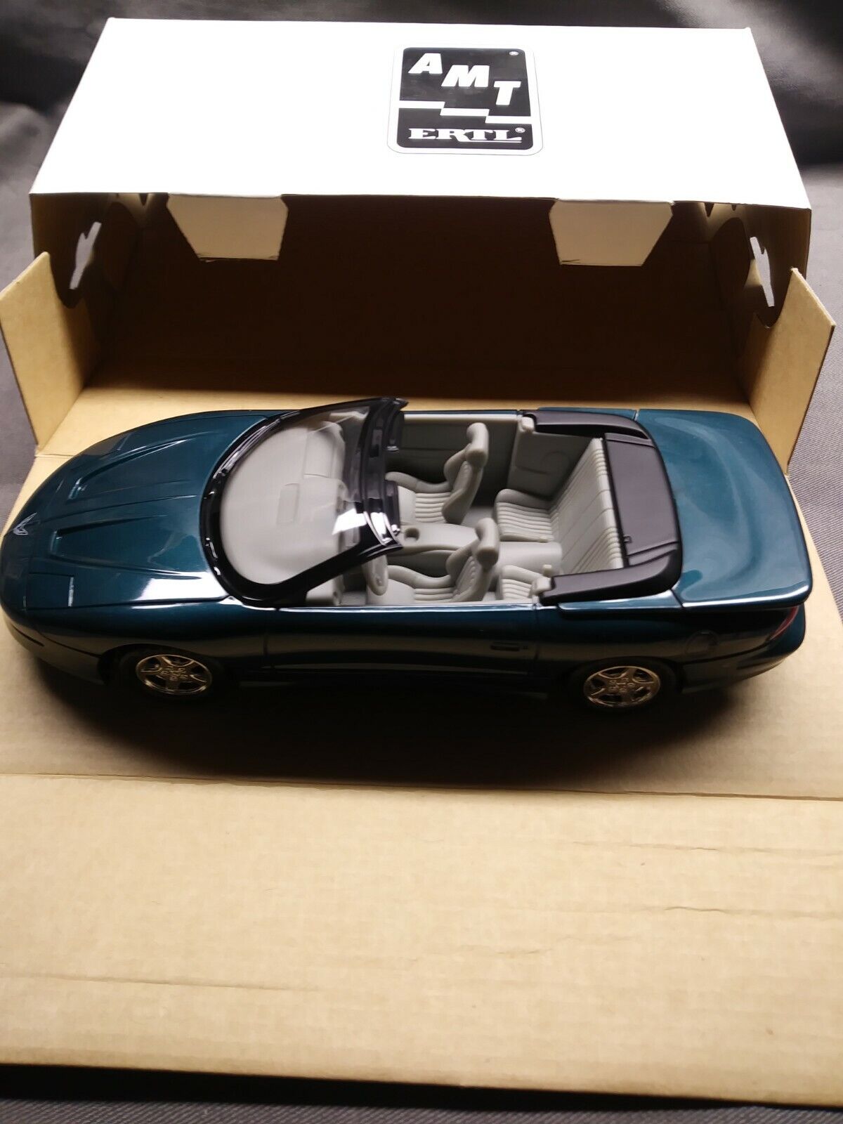 1995 AMT/ERTL Pontiac Firebird Convertible (Teal) 8937EO Collectors Item Model