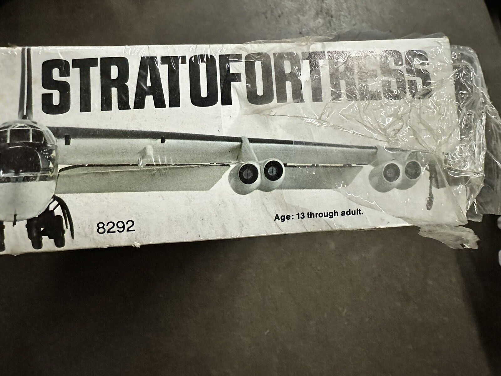 B-52 STRATOFORTRESS 1:72 Scale Plastic Model In Color 1977 Monogram #8292 Sealed