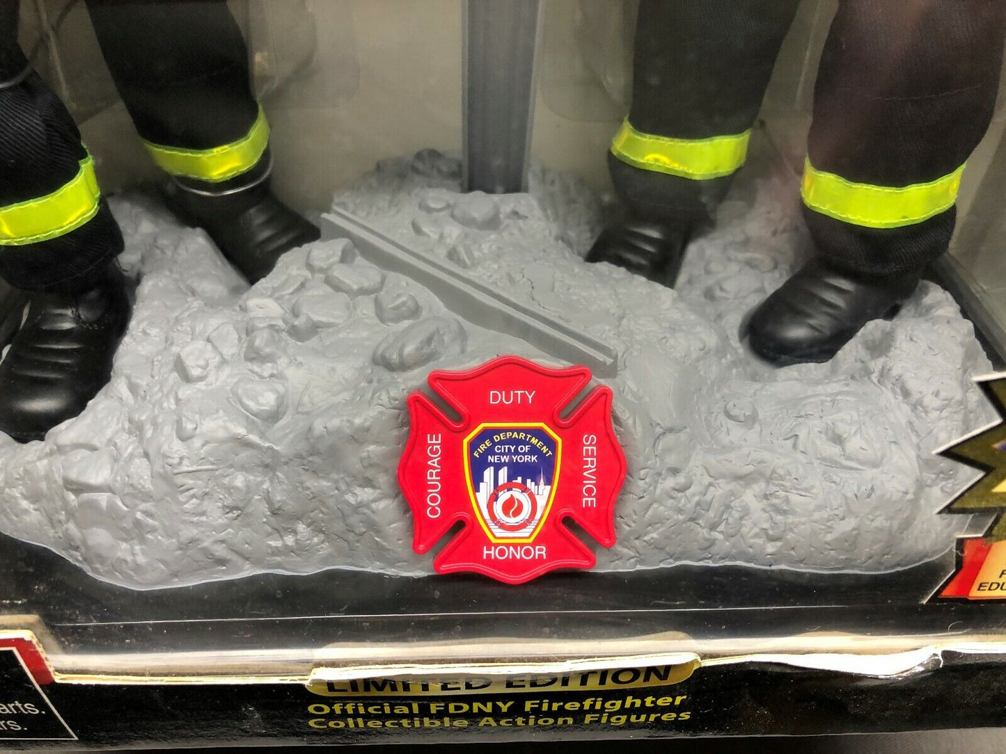 FDNY Firefighter 9/11 Tribute New York’s Bravest Collectible Action Figures