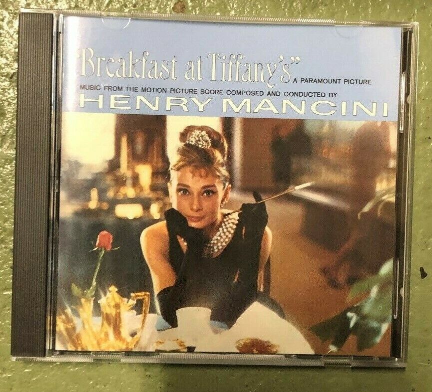 Breakfast At Tiffany's VHS + CD Box Set Paramount Script CD Pics Vintage