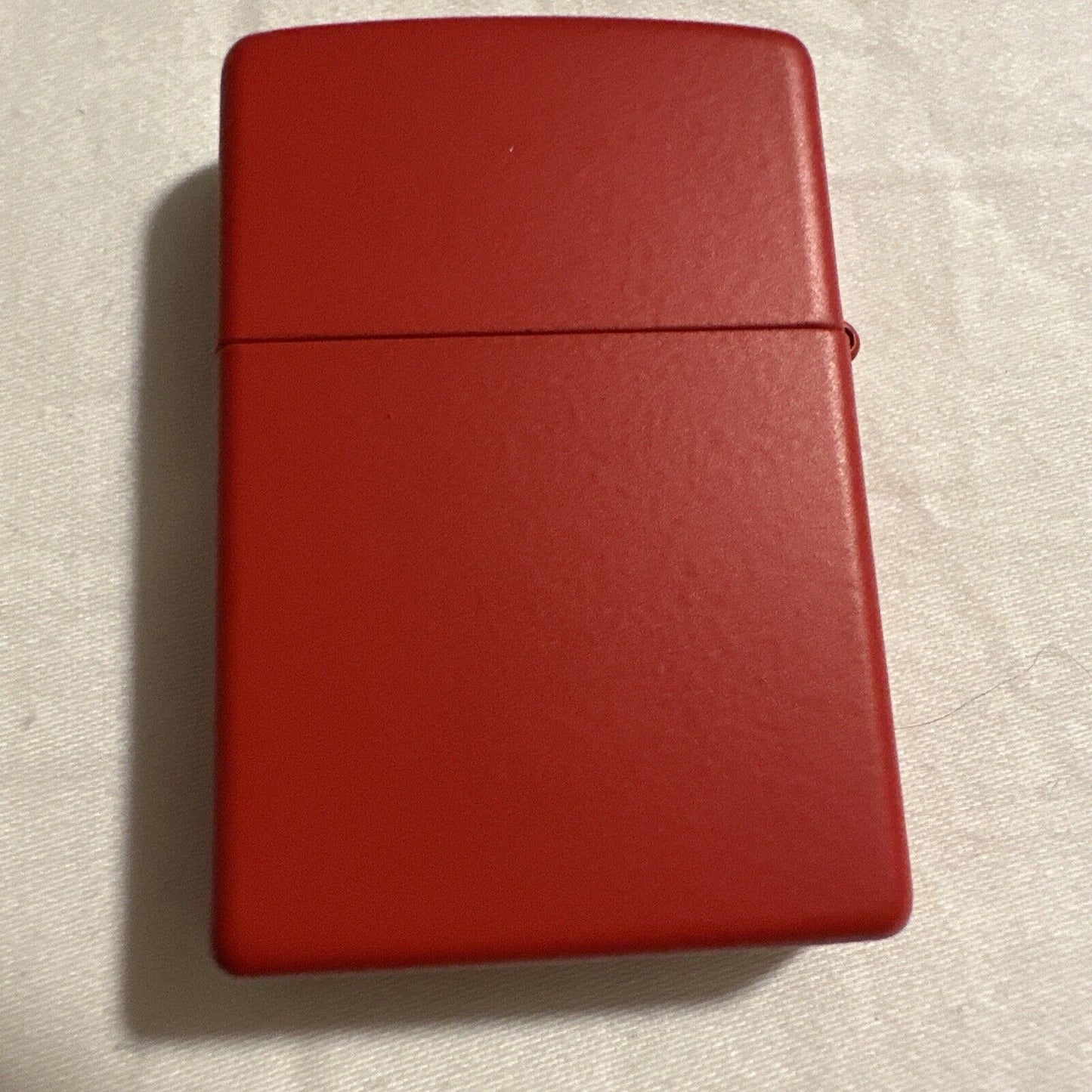 Zippo 2005 - Motor sports Red Unstruck WINDPROOF Lighter