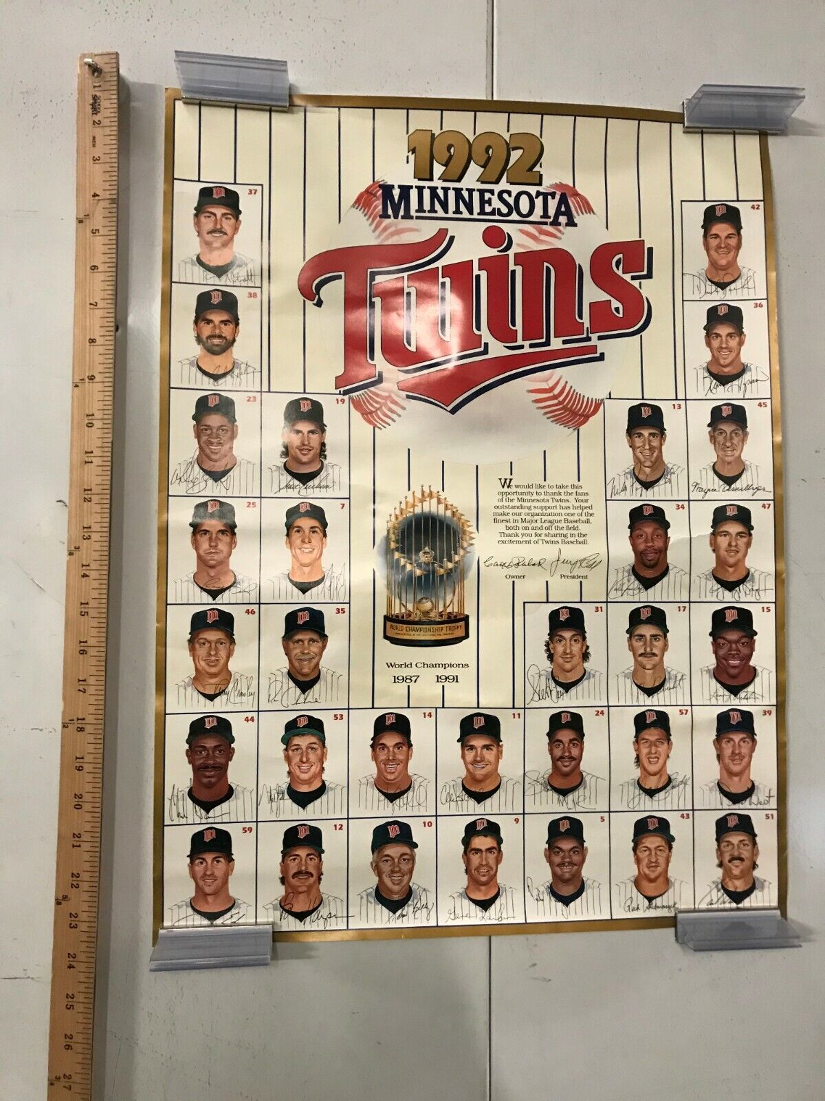 1992 Minnesota Twins 16x24 Team Poster Player Pictures Vintage Baseball Sports