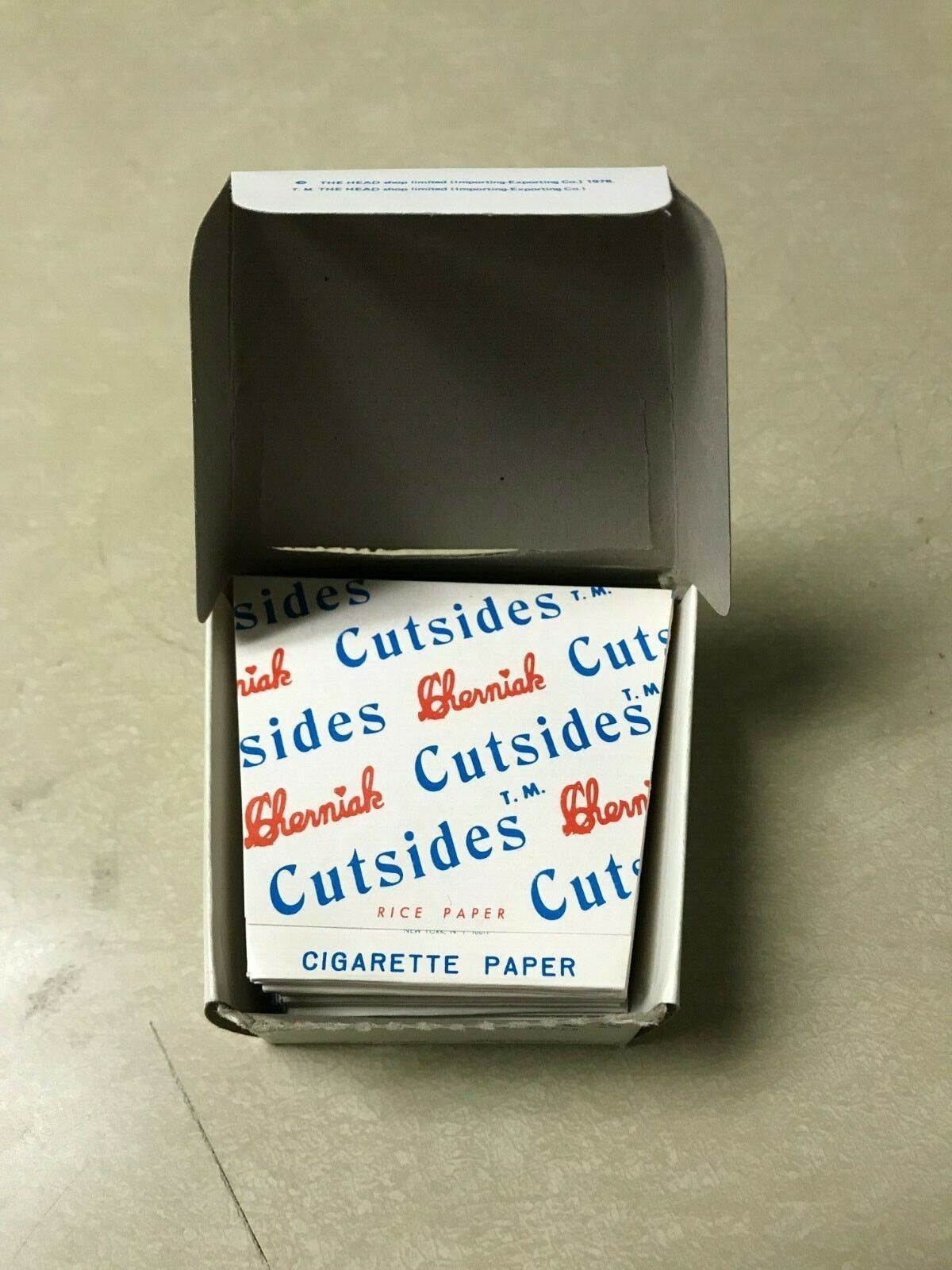 CHERNIAK CUTSIDES FULL BOX 25 Booklets Rolling Papers Rare Original Find NOS