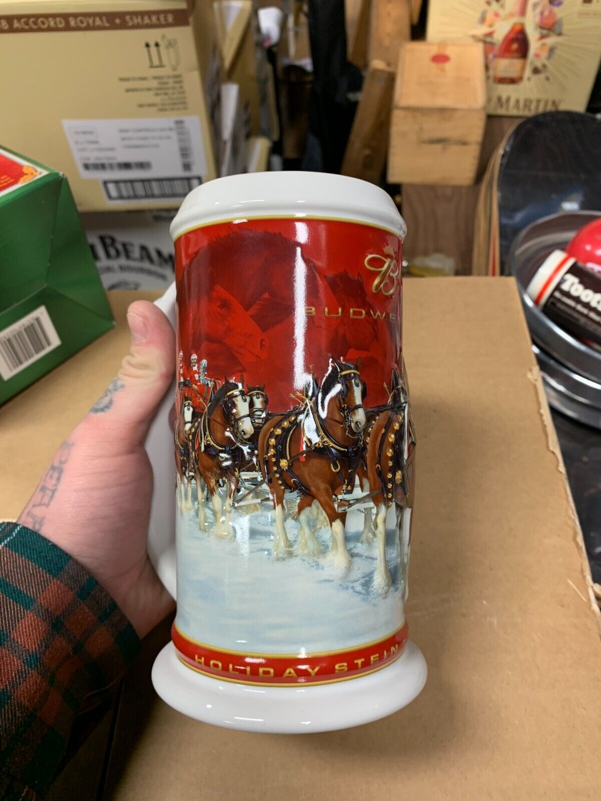 Budweiser 2004 Holiday Stein 25th Anniversary NIB w/ COA Clydesdales Christmas