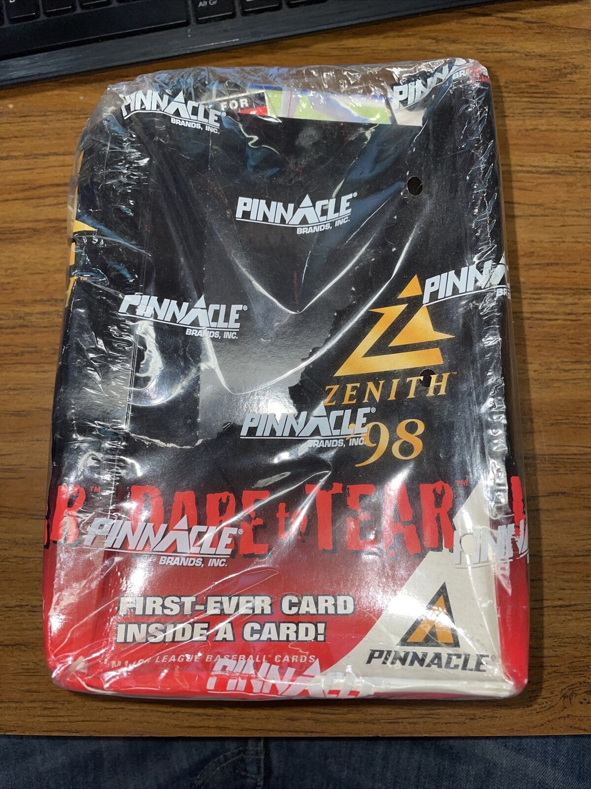 1998 - PINNACLE ZENITH DARE TO TEAR HOBBY BOX ULTRA RARE HARD TO FIND MLB 