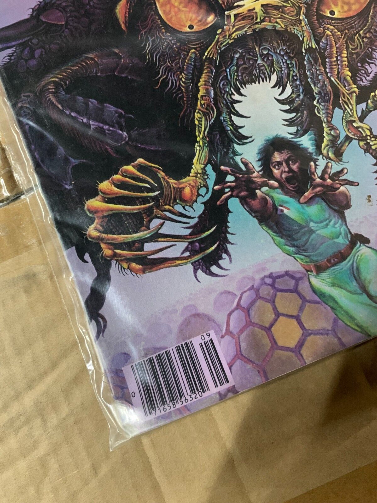 Warren Magazine "Eerie" #104 (1979) You Can't Escape The Alien Terrors! Sci Fi