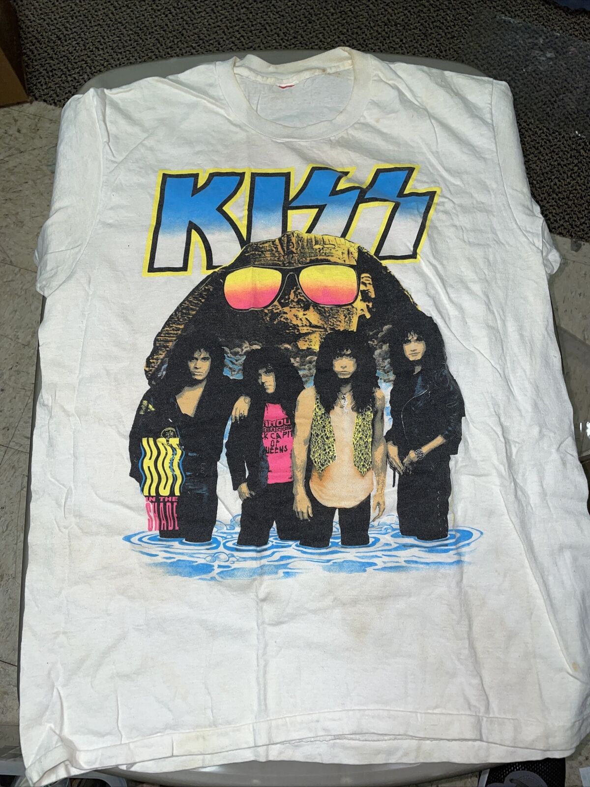 Vintage T Shirt - Kiss White Concert Tee Hot In The Shade Band Dessert 1990 XL