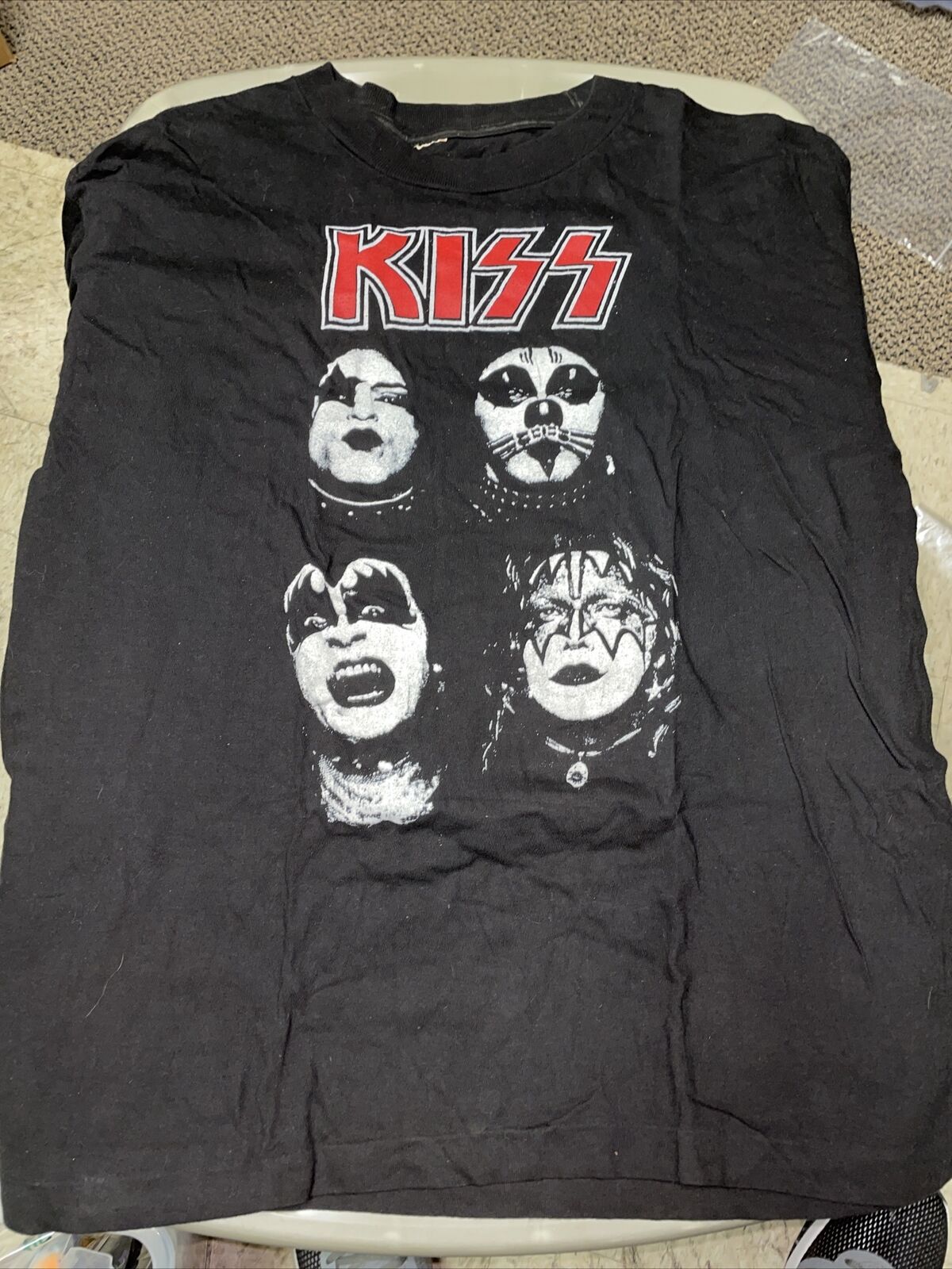 Vintage T Shirt -  KISS ROCK AND ROLL - All Faces Gene Simmons L BLACK RED WHITE