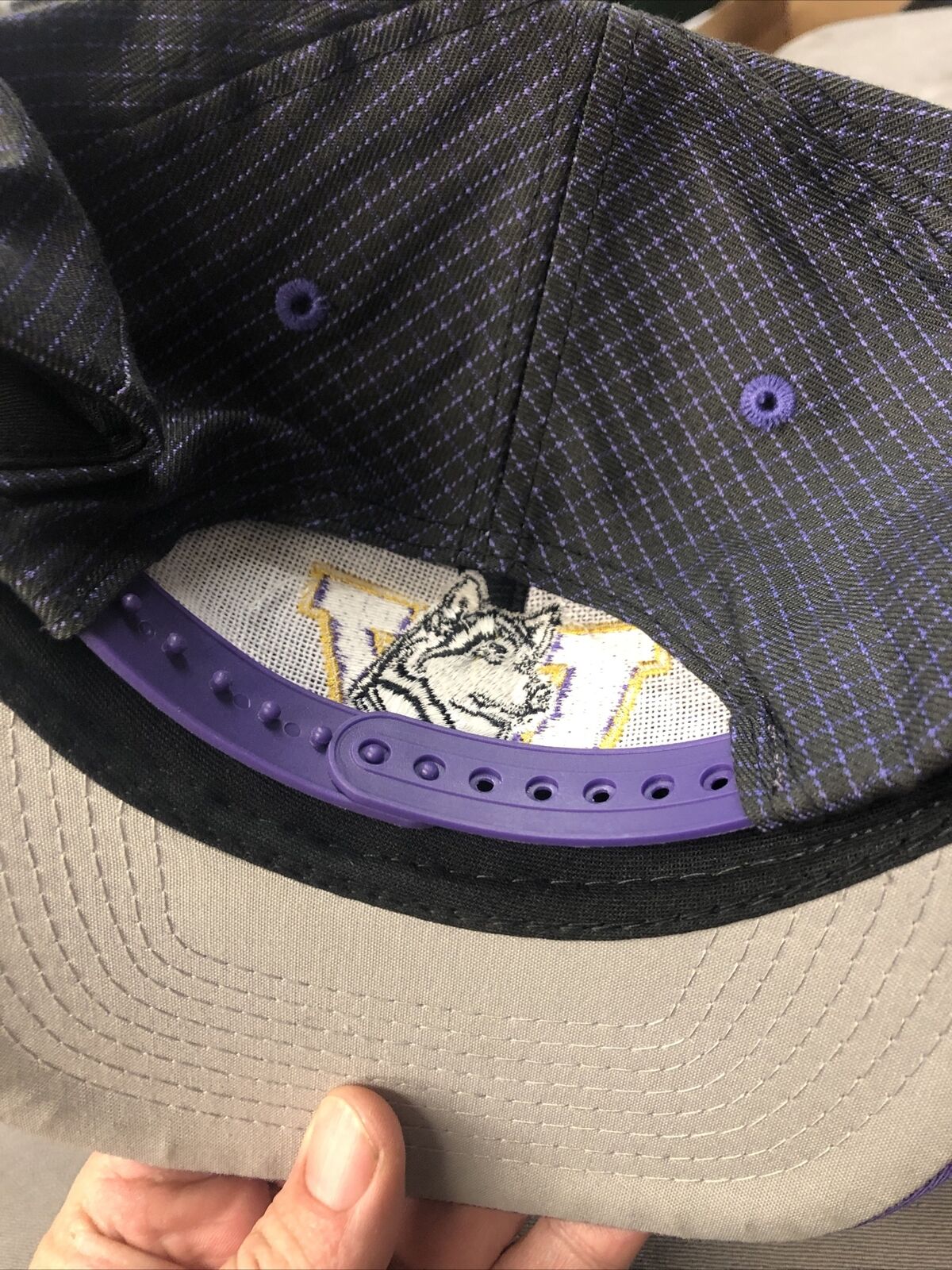 Washington Huskies Football Hat Purple Snapback Logo Seven 7
