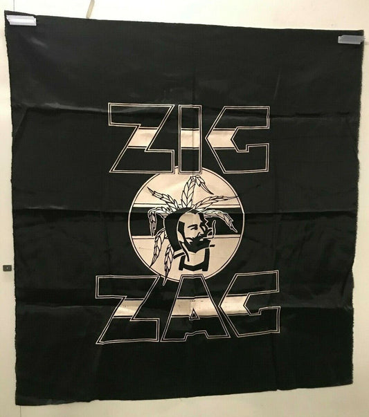 VINTAGE ZIG ZAG TAPESTRY 45X48 Rolling Papers Black Flag White Logo 