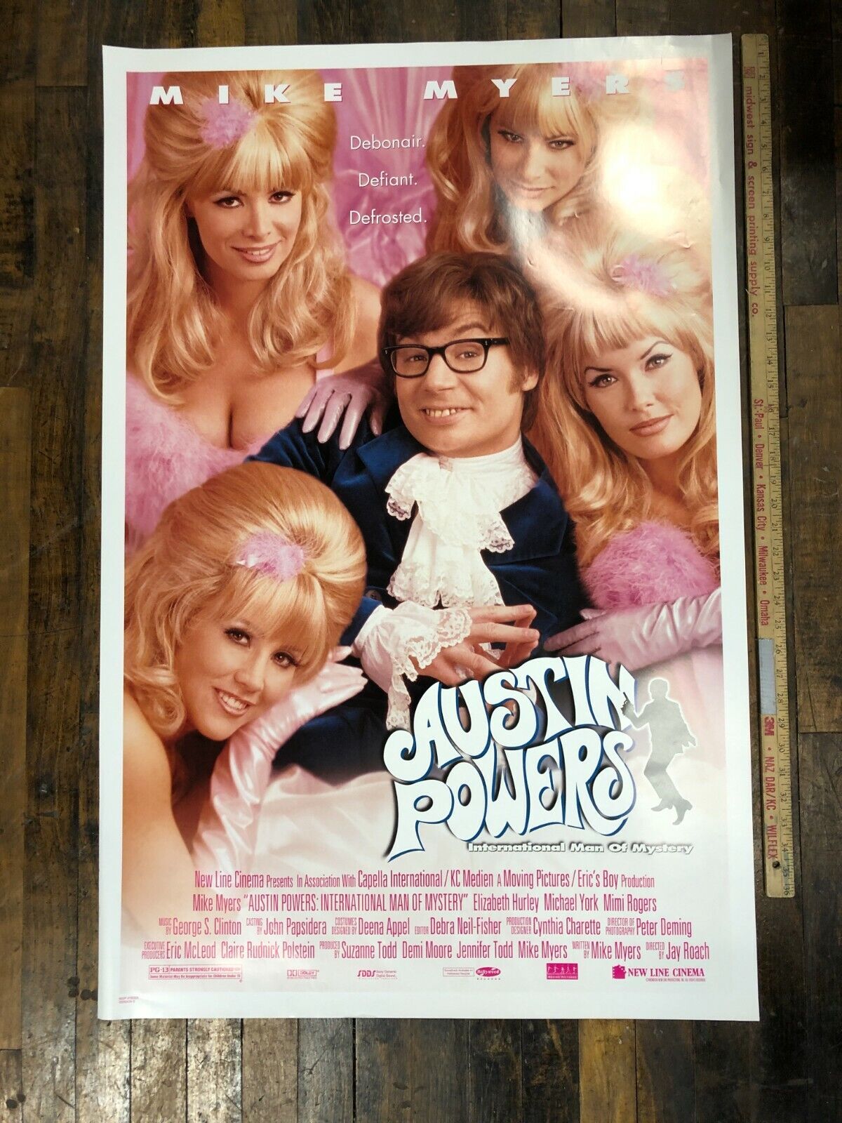 Austin Powers: International Man of Mystery (New Line, 1997). One Sheet #2 DS