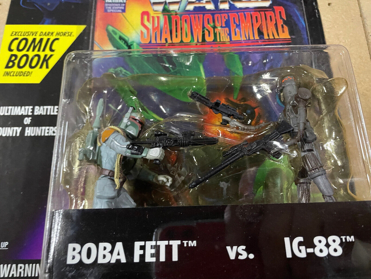 1996 KENNER NEW STAR WARS SHADOWS OF THE EMPIRE BOBA FETT VS IG-88 W/ COMIC BK