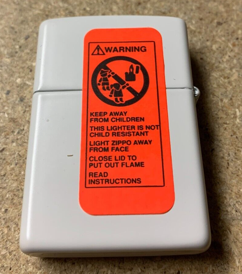 VINTAGE UNSTRUCK FLAMERITE Zippo "Chuka" CSA Images EXTREMELY RARE Blue/White