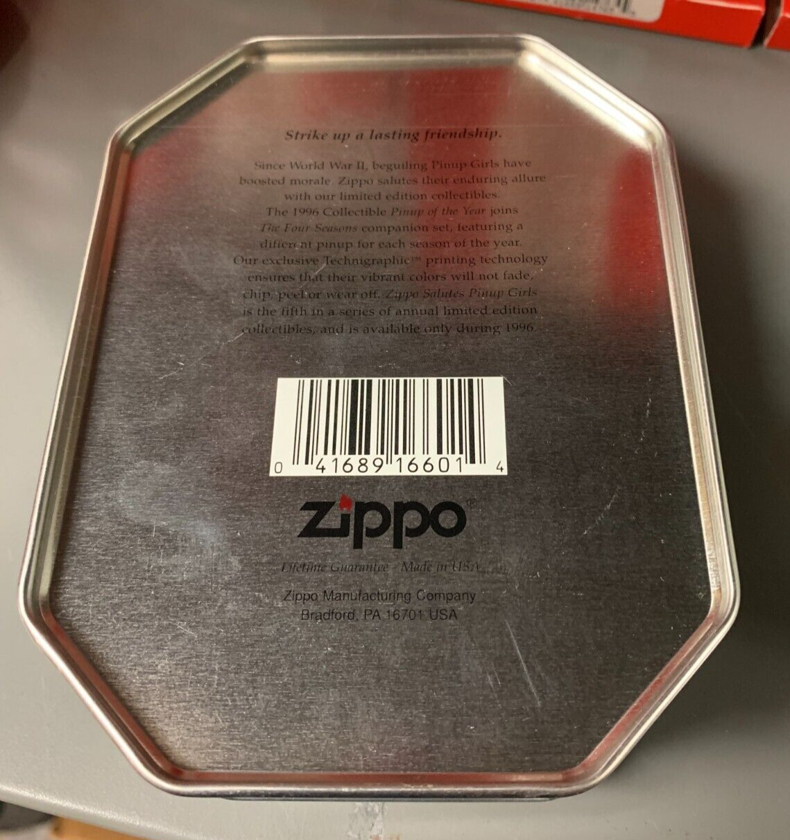 VINTAGE Zippo Tin Set "Zippo Salutes Pinup Girls" 1996 Collectible Of The Year