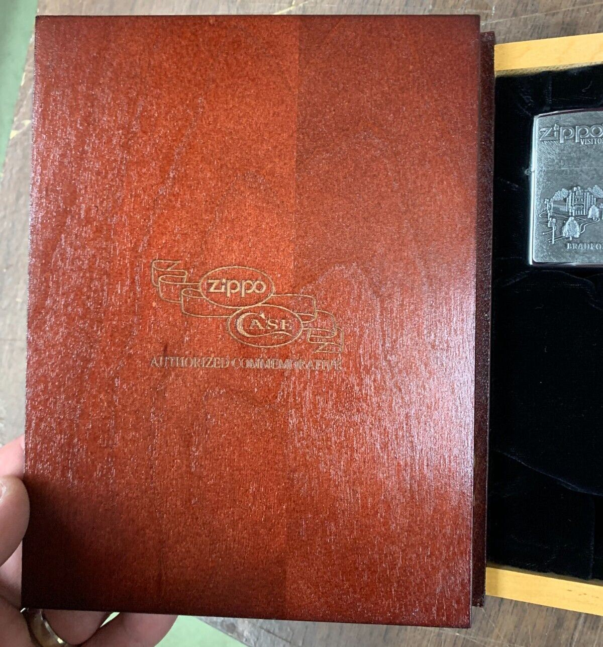 VINTAGE ZIPPO BOX SET Visitors Center W/ COA 1997 Knife Not Included Bradford