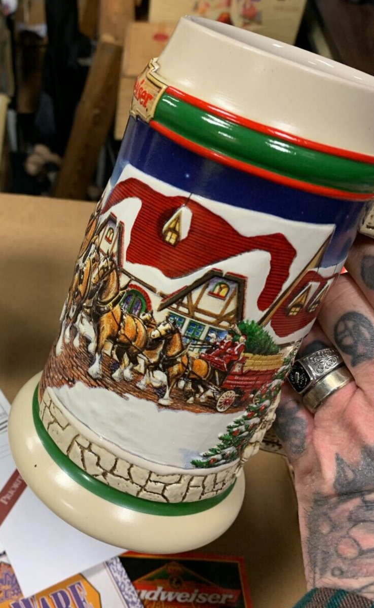 Budweiser 1998 Holiday Stein "Grant's Farm Holiday" NIB w/ COA Clydesdales USA